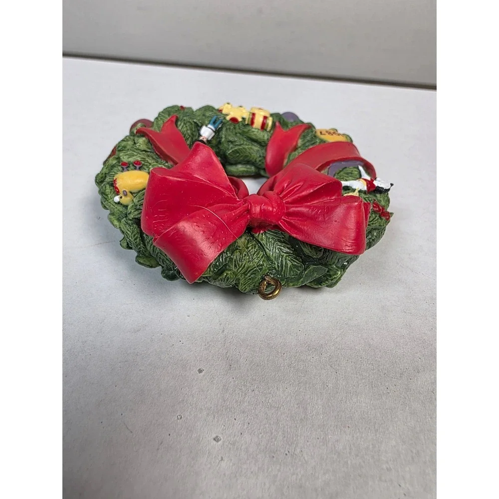 Wreath of Memories - Vintage 1987 Hallmark Keepsake Collector's Club Ornament